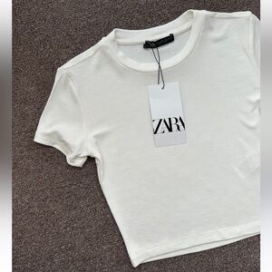 NWT Cream Short Sleeve crop Top